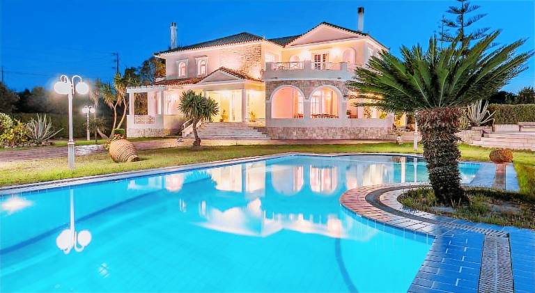 Ample villa with terrace, barbecue & private pool | Dogs allowed in Zakynthos
