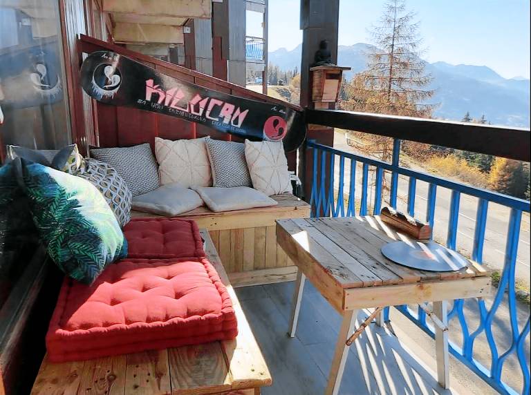 Charming Arc 1800 Apartment with Pool and Stunning View — photo 2