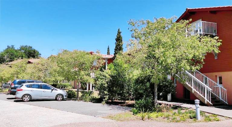Holiday apartment with pool — photo 5