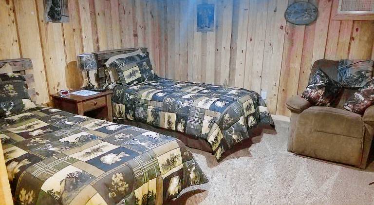 Lodge for 13 persons in Statesboro, GA
