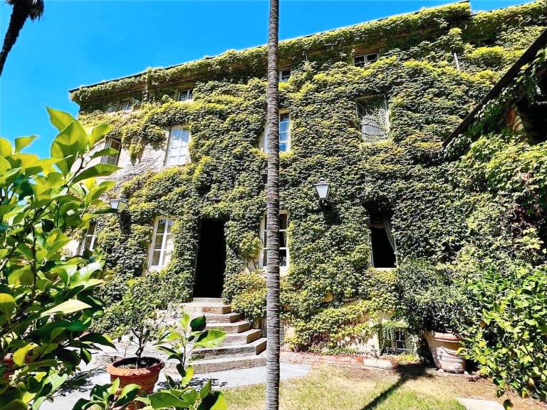 Villa with garden, terrace & private pool — photo 2