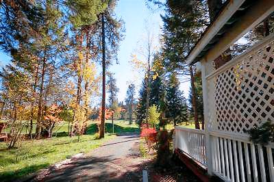 Vacation home with barbeque & patio | Lake view — photo 5