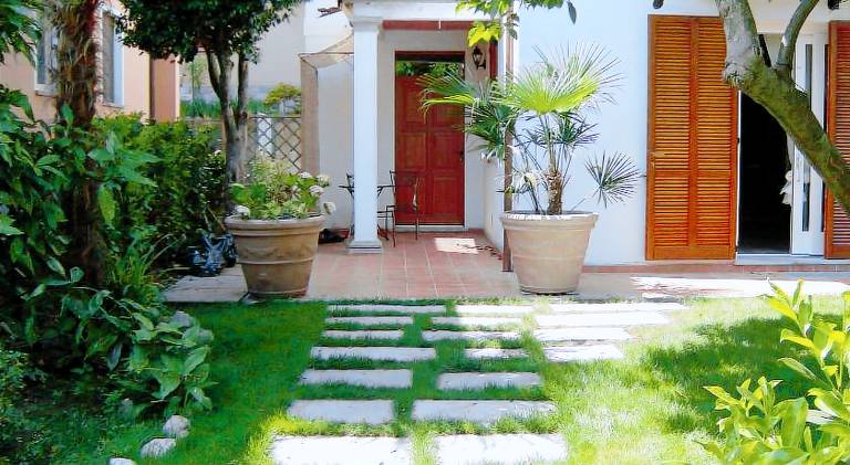 Holiday apartment with yard | Pets are welcome — photo 3