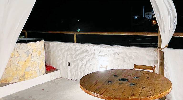 Serviced apartment with jacuzzi, yard & terrace | Pet-friendly — photo 3