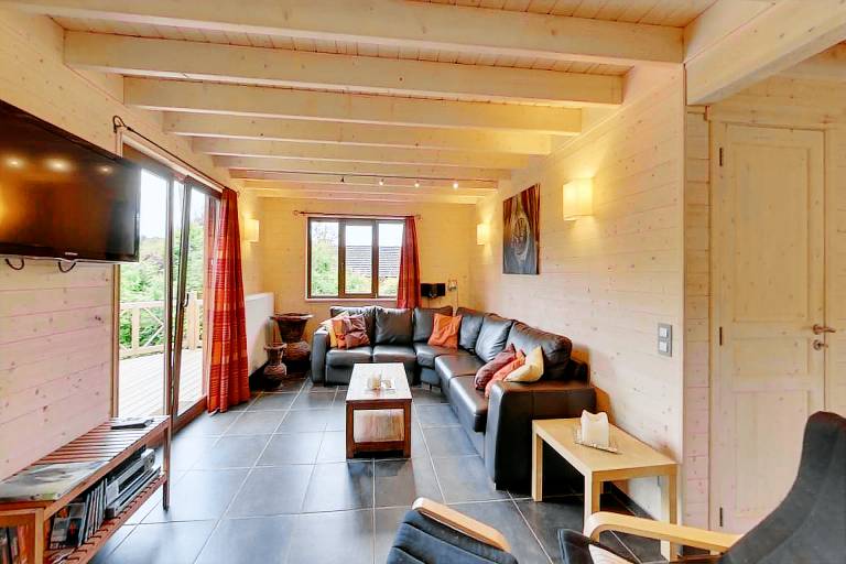 House with yard, patio & sauna — photo 3