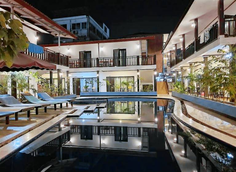 Vang Vieng Night Market Resort — photo 2
