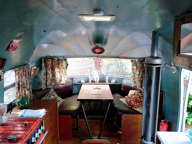 Vintage Airstream Trailer Rental near the Pyrenees in France — photo 2