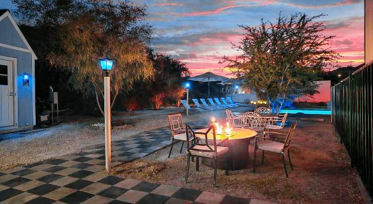 Vacation home with hot tub, barbecue & terrace — photo 3
