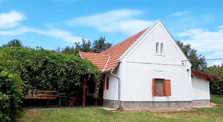 ház  Köveskál