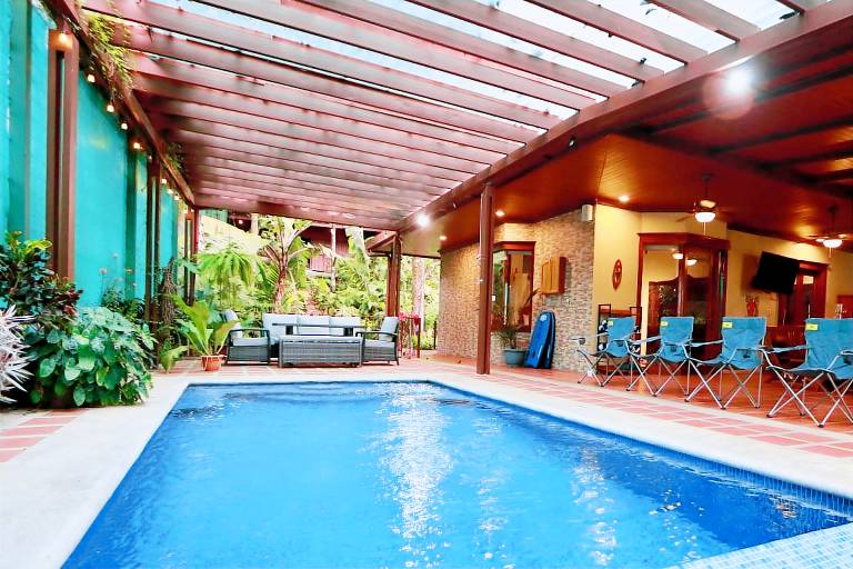 House Manuel Antonio