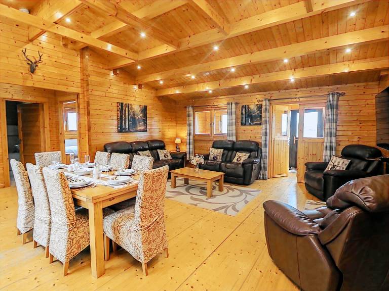 Family-oriented charming cottage with yard & terrace | Pets allowed — photo 4