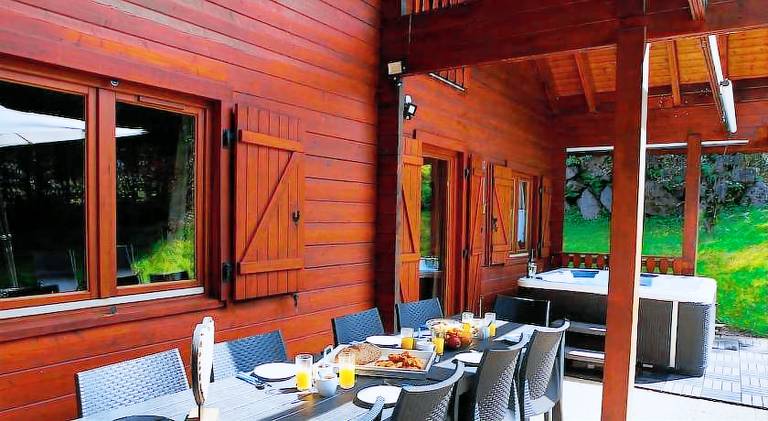 Fully equipped pleasant chalet with yard, terrace & jacuzzi | Pets allowed — photo 5