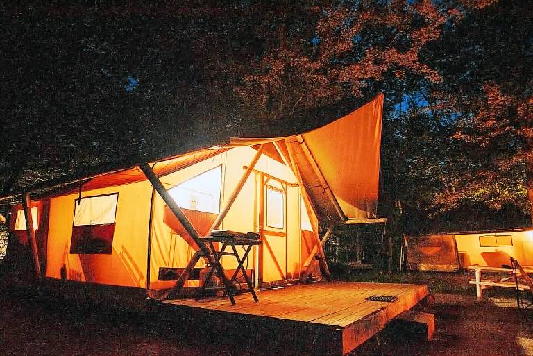 Lodge  Albany