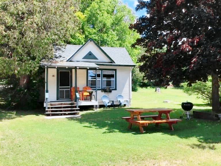 Cabin  Hessel