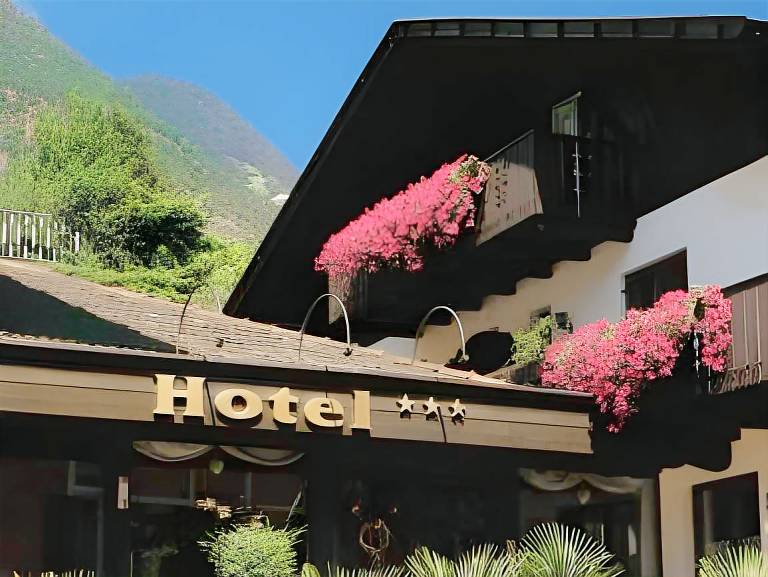 PALMENGARTEN Hotel Gstor in Lagundo