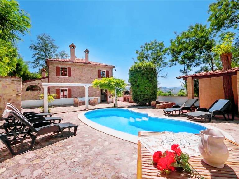 Casa  Montefiore Conca
