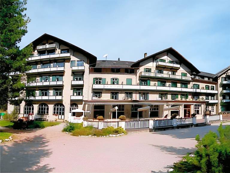 Hotel Lago di Braies