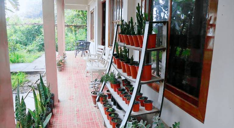 Apartment with BBQ, patio & yard — photo 3