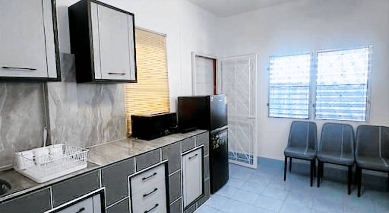 House with terrace — photo 3