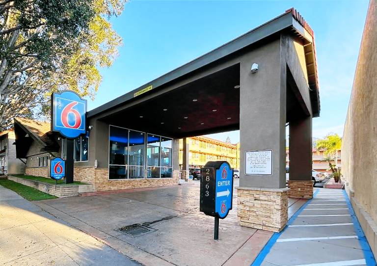 Motel 6 Pasadena, CA – Old Town Pasadena Area — photo 3