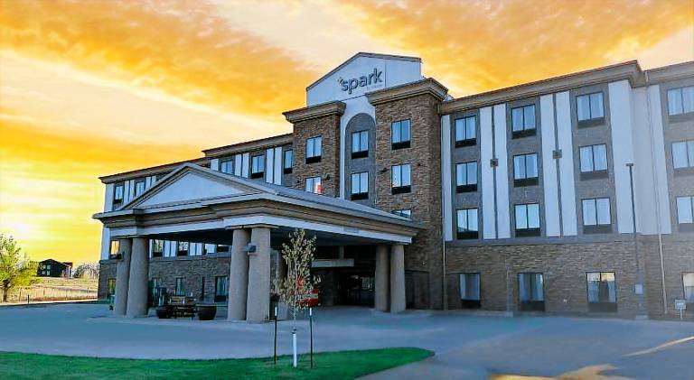 Spark by Hilton Glendive — photo 3