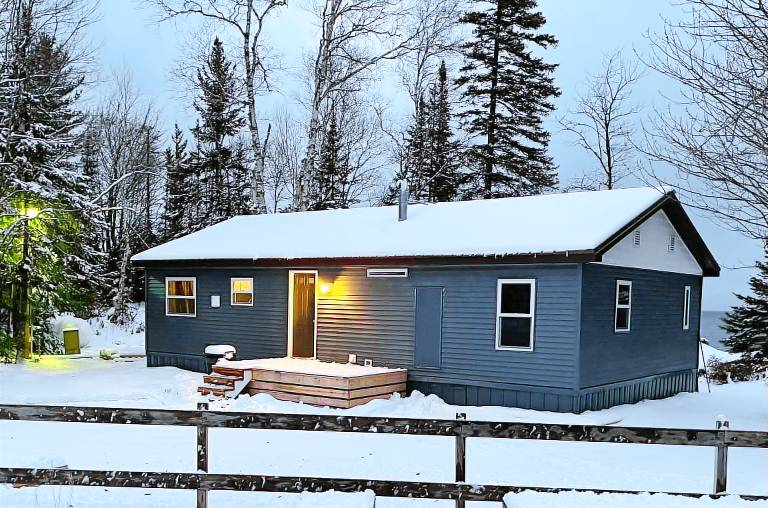 Cabin  Brimley