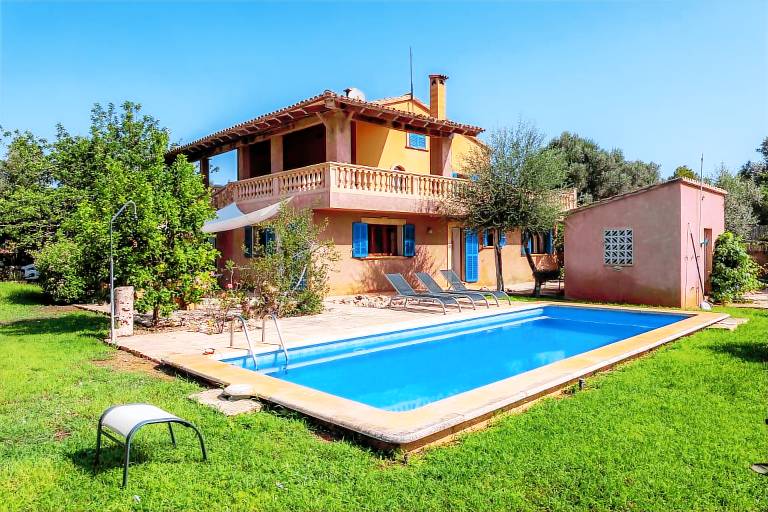 Country House "Sa Plana" with Private Pool, 2 Private Terraces & Wi-Fi in Son Servera