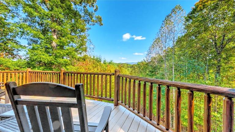 House with hot tub & barbecue | Mountain view — photo 2