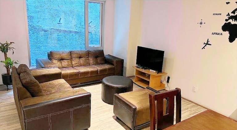 Apartment with pool — photo 2