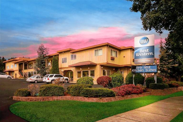 Best Western Holiday Hotel in Coos Bay, OR