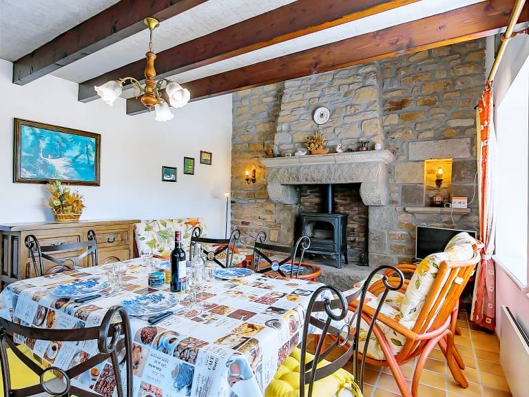 House with yard, patio & grill | Pet-friendly — photo 2