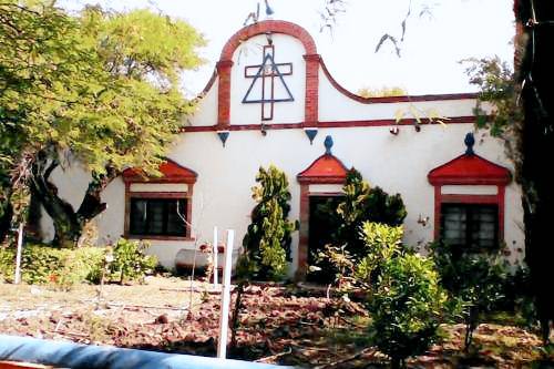 House  La Quebradora