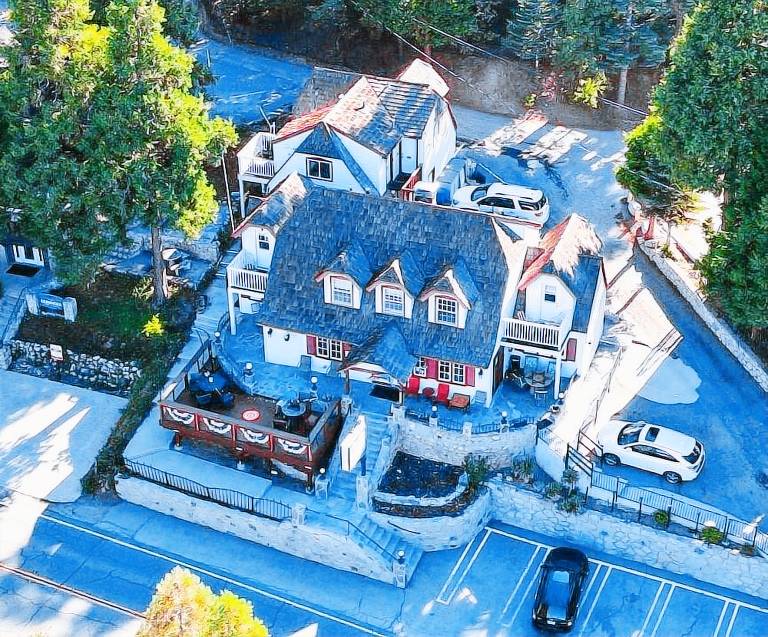 Arrowhead Lake Inn in Lake Arrowhead, CA