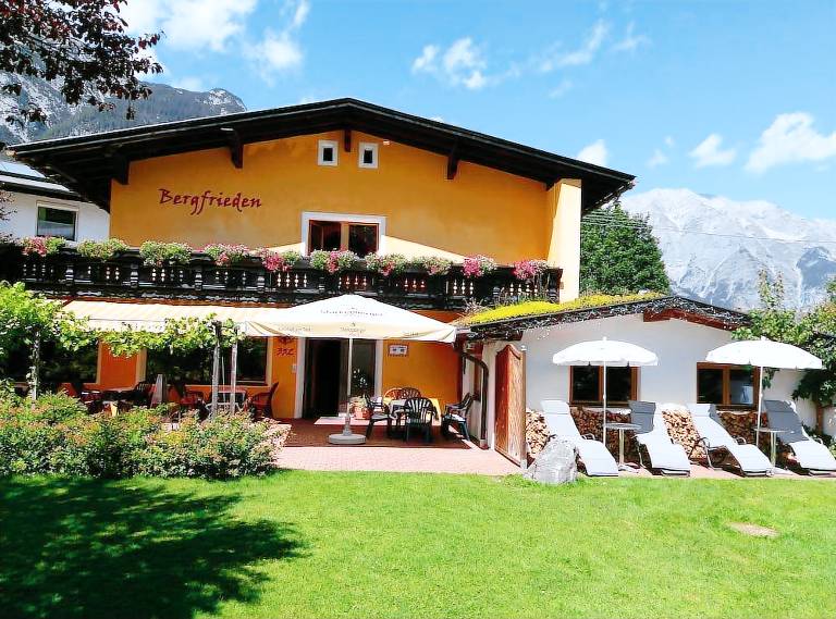 Hotel Pension Bergfrieden — photo 3