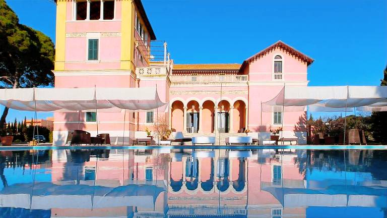 Charming apartment with pool & hot tub | Good for workation | Pets are welcome in Melissa