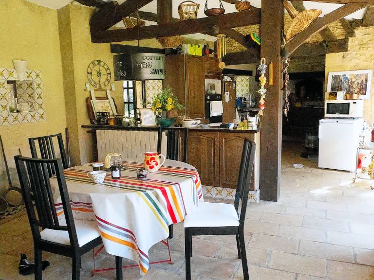Vacation home with pool, terrace & garden — photo 2