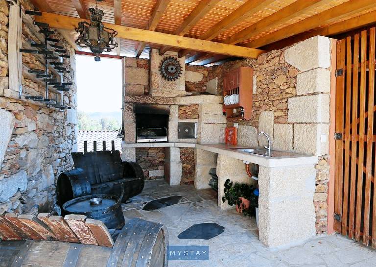 Apartment with garden, patio & private pool | Mountain view | Dogs allowed — photo 3