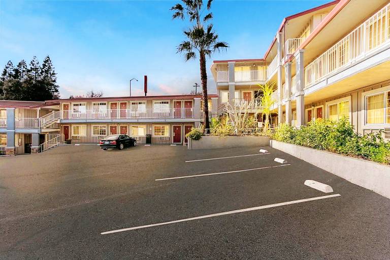 Red Roof Inn Redding — photo 2