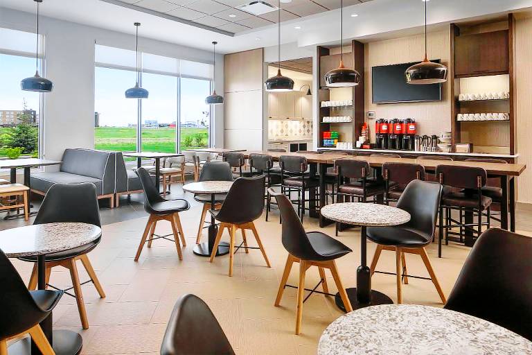 Hyatt Place Calgary Airport — photo 4