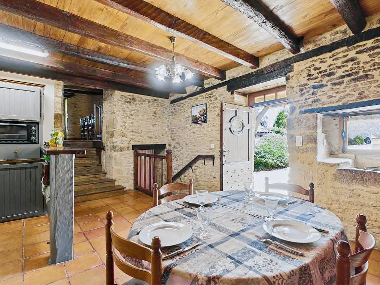 House with BBQ, terrace & yard — photo 5