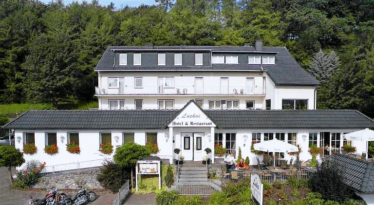 Luckai Hotel & Restaurant Inhaber Dennis Burmann — photo 3