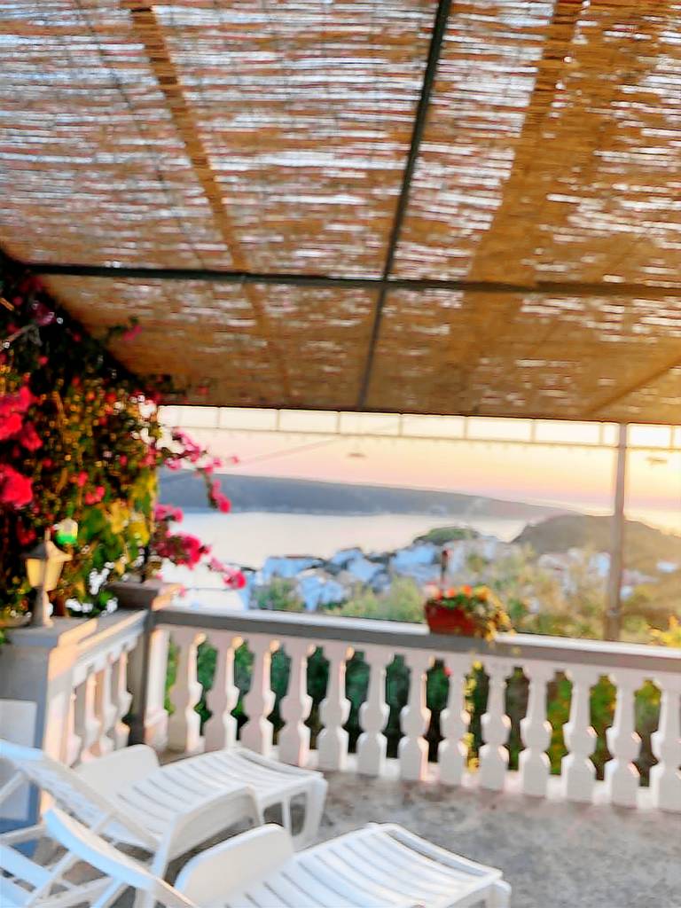 Apartment with barbecue & terrace | Sea view | Pet-friendly in Rab