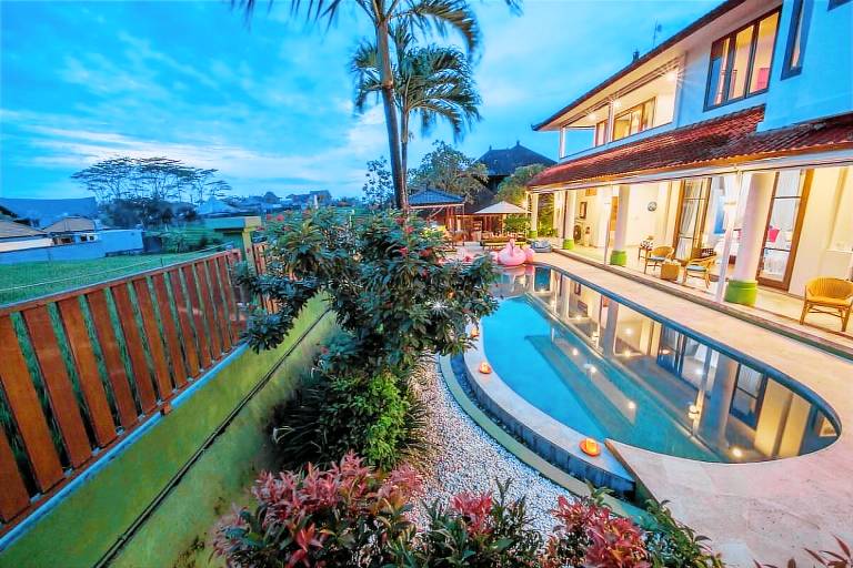 Villa with pool, barbeque & yard | Suitable for remote work | Pet-friendly — photo 4