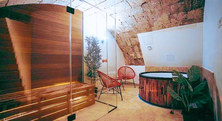 Spa du palais jacuzzi sauna - Rouen centre - free parking in Rouen