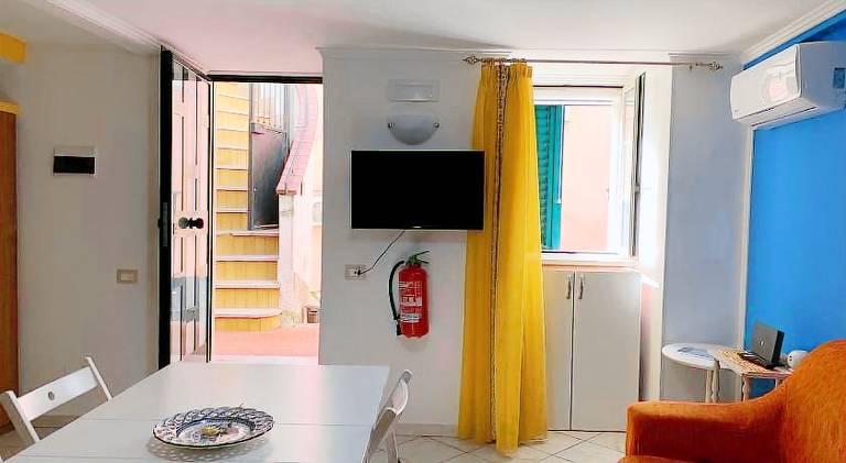House with 1 room for 2 persons — photo 3