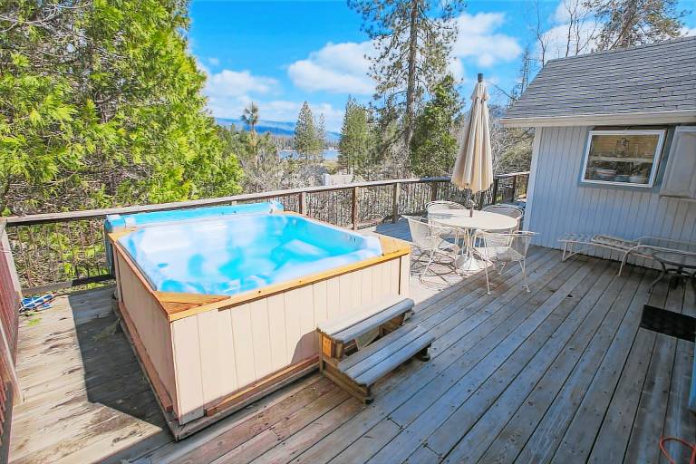 Cabin Bass Lake