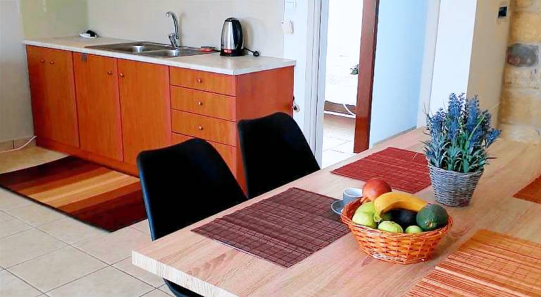 Vacation home with yard & patio | Beach nearby | Pet-friendly — photo 3