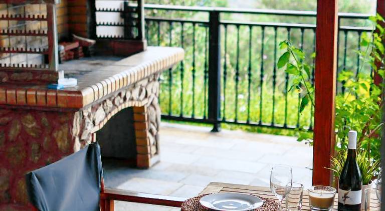 Petralia's Guest House in Skiathos