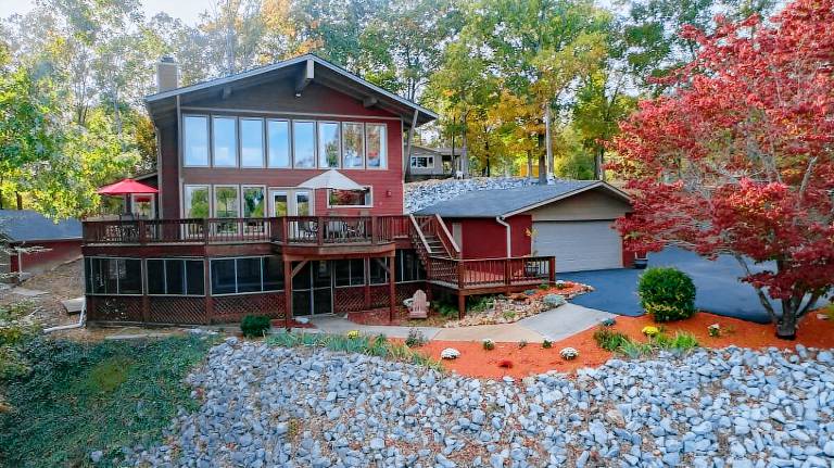 Chalet  New Concord