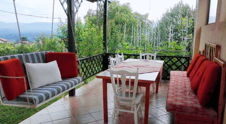 Ample villa | Pet-friendly — photo 3
